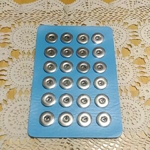 Snap Button Display,  Snap Jewelry Display - Snap Chunks Holder